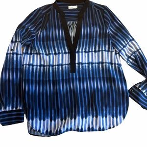 Vince Women's Navy and White Striped Blouse